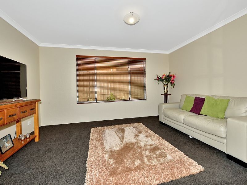 55 Willow Brook View, Meadow Springs WA 6210