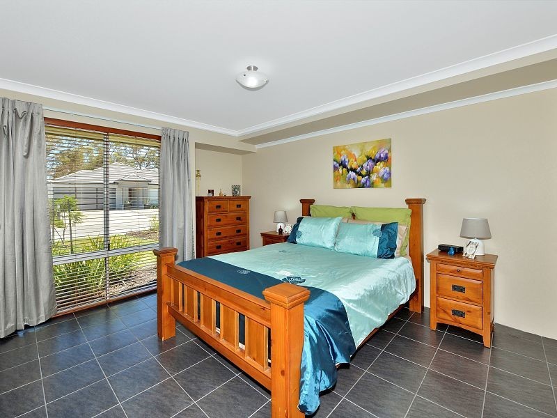 55 Willow Brook View, Meadow Springs WA 6210