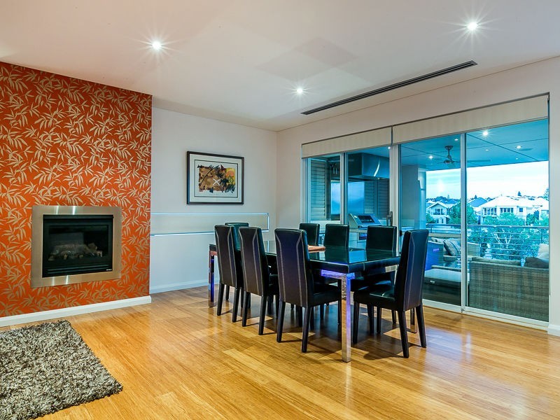 8 Tahiti Lane, Hillarys WA 6025