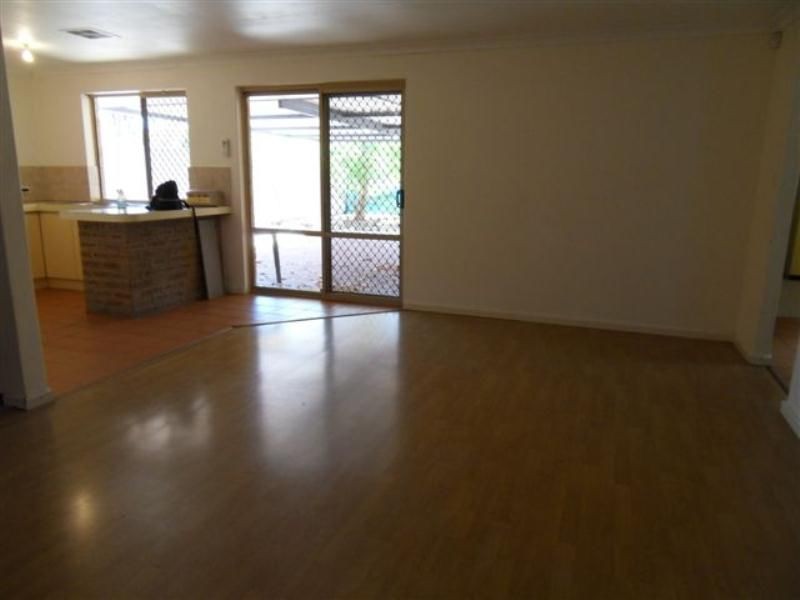22 Roger Street, Midland WA 6056