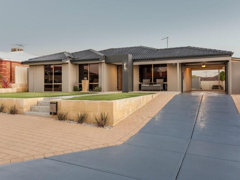 5 Tathra Way, Clarkson WA 6030