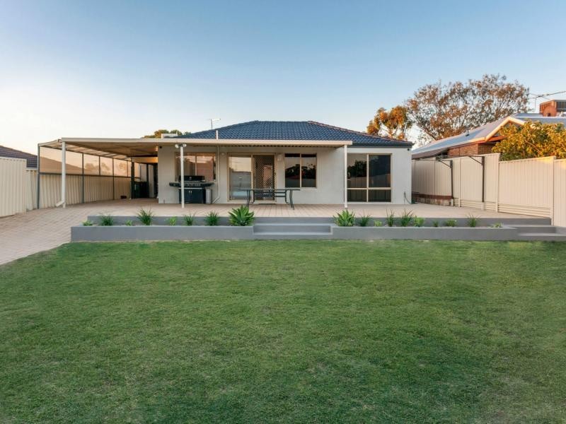 5 Tathra Way, Clarkson WA 6030