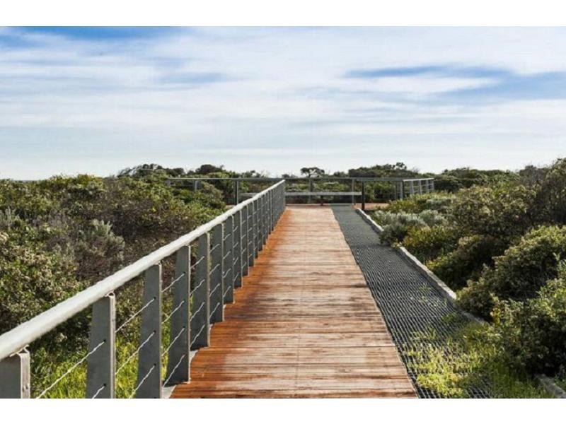 18 Calytrix Way, Halls Head WA 6210