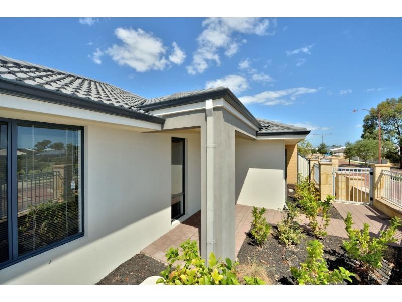 291 Pebble Beach Boulevard, Meadow Springs WA 6210