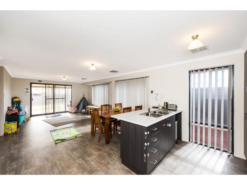 25 Regency Avenue, Baldivis WA 6171