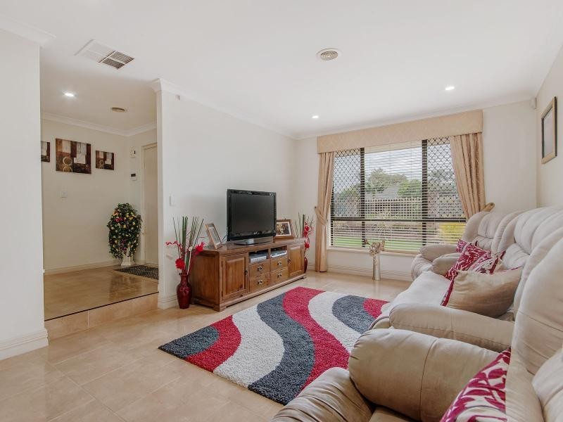 33 Charthouse Road, Safety Bay WA 6169