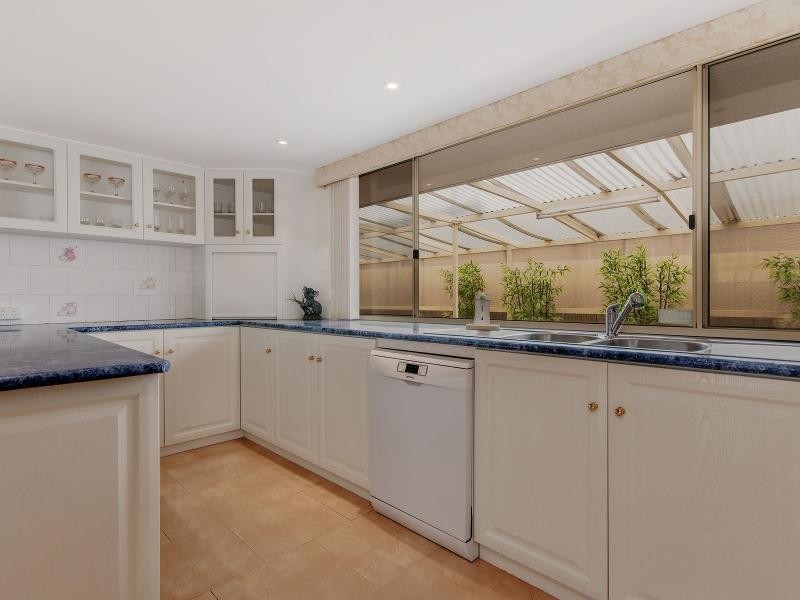 33 Charthouse Road, Safety Bay WA 6169