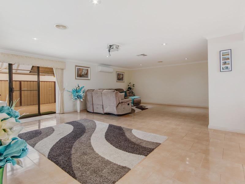 33 Charthouse Road, Safety Bay WA 6169