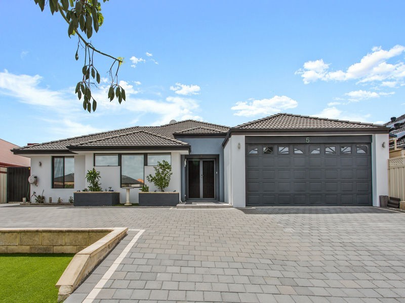 5 Adriatic Promenade, Canning Vale WA 6155
