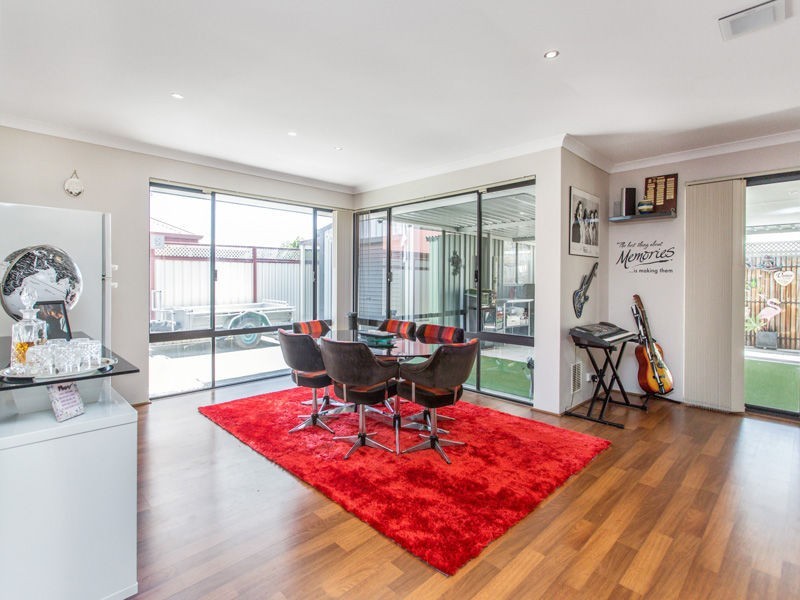 5 Adriatic Promenade, Canning Vale WA 6155