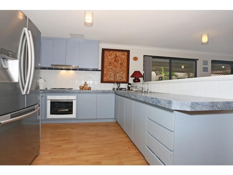 8 Lucidus Retreat, Greenfields WA 6210