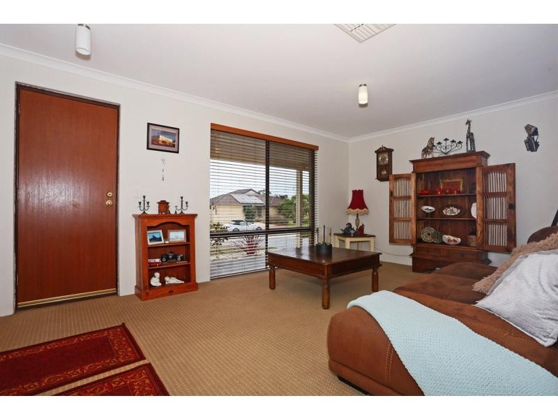 8 Lucidus Retreat, Greenfields WA 6210