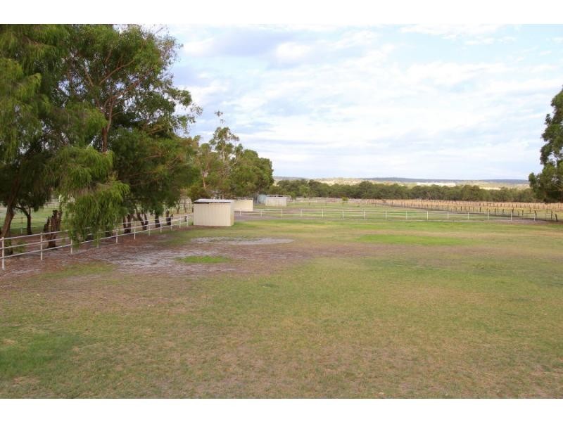 83 Peters Road, Muchea WA 6501