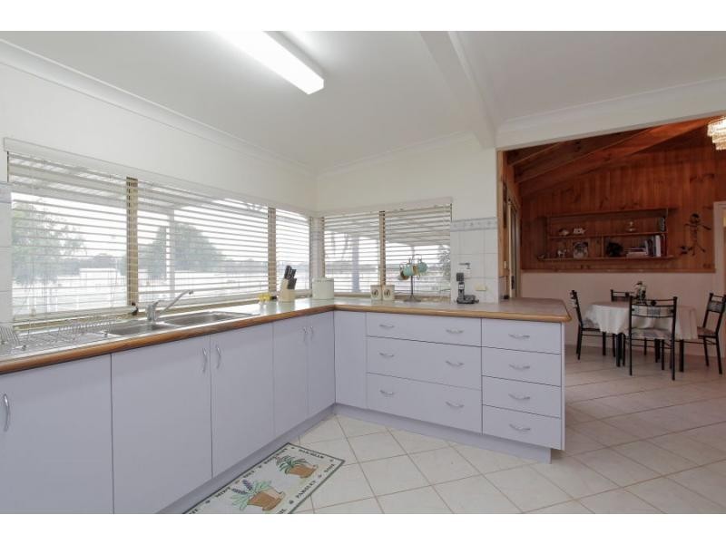 83 Peters Road, Muchea WA 6501