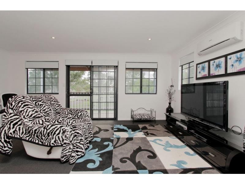 83 Peters Road, Muchea WA 6501