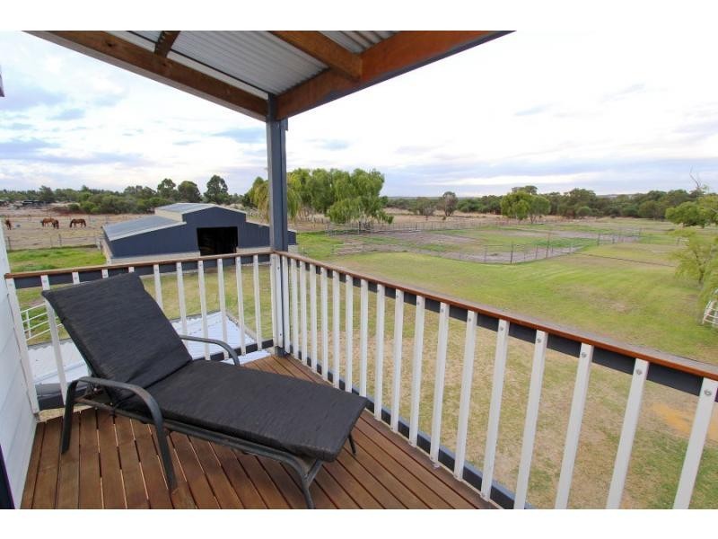 83 Peters Road, Muchea WA 6501