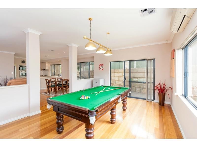 14 Jenkyn Circle, Landsdale WA 6065