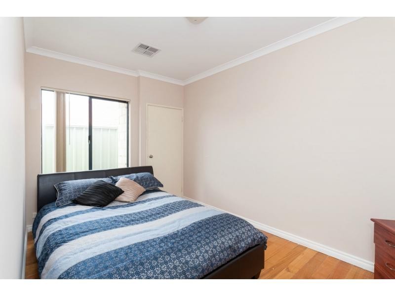 14 Jenkyn Circle, Landsdale WA 6065