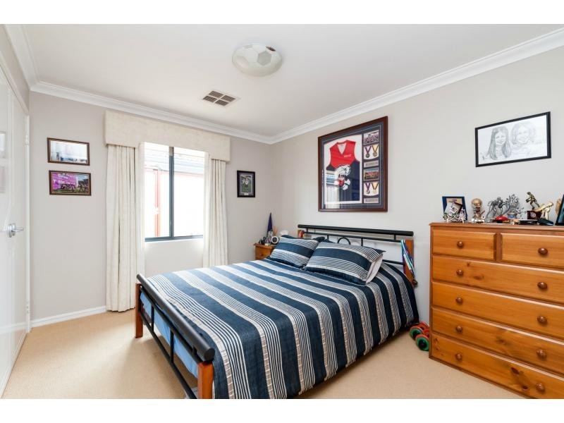 18 Cesare Circle, Madeley WA 6065