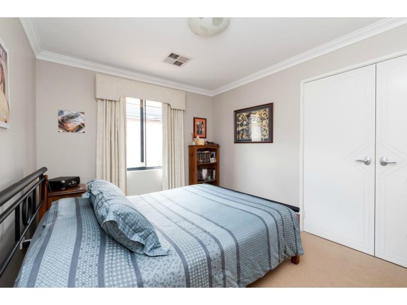 18 Cesare Circle, Madeley WA 6065