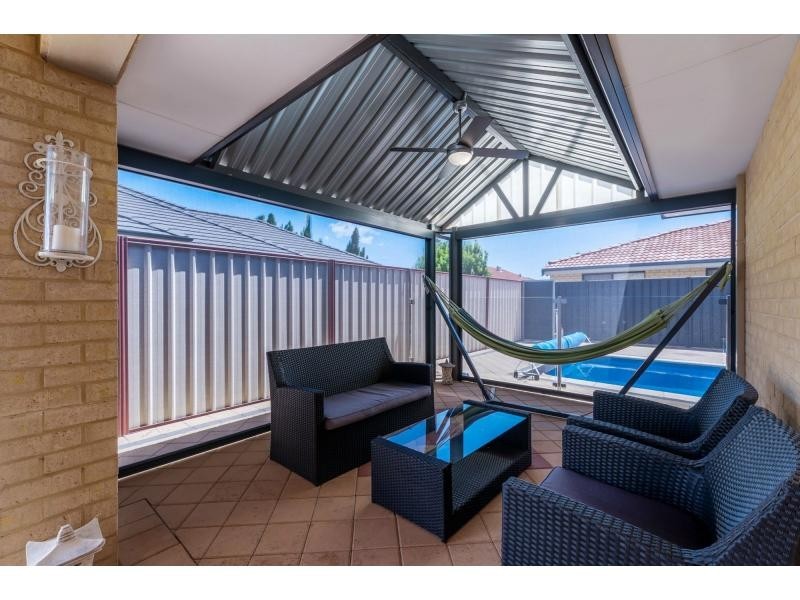 18 Cesare Circle, Madeley WA 6065