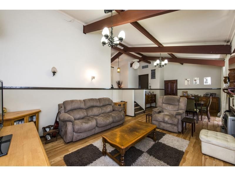 17 Harrison Road, Mount Richon WA 6112