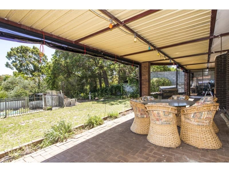 17 Harrison Road, Mount Richon WA 6112