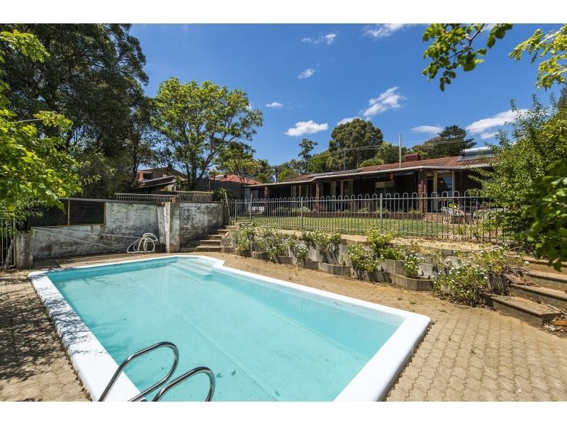 17 Harrison Road, Mount Richon WA 6112