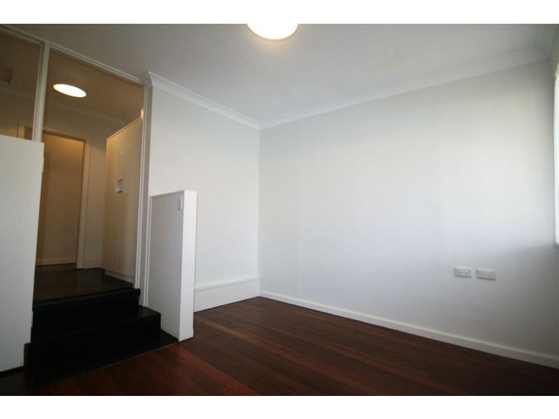 21 Dupre Lane, Lathlain WA 6100