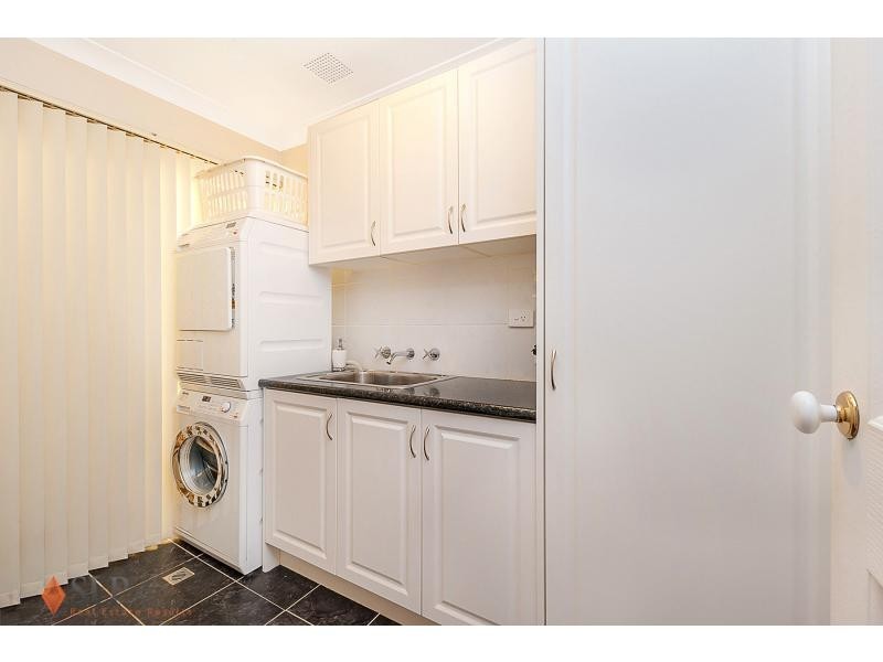 22 Hollingsworth Way, Leeming WA 6149