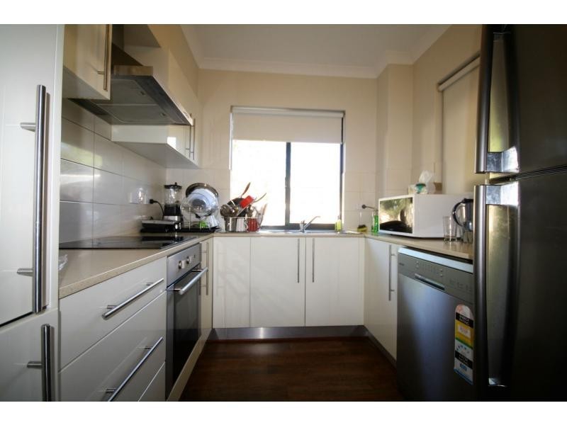 8/41 Camberwell Street, Beckenham WA 6107