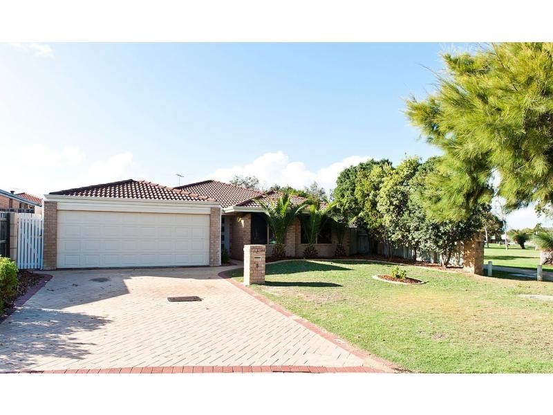 8 Holyhead Green, Mindarie WA 6030