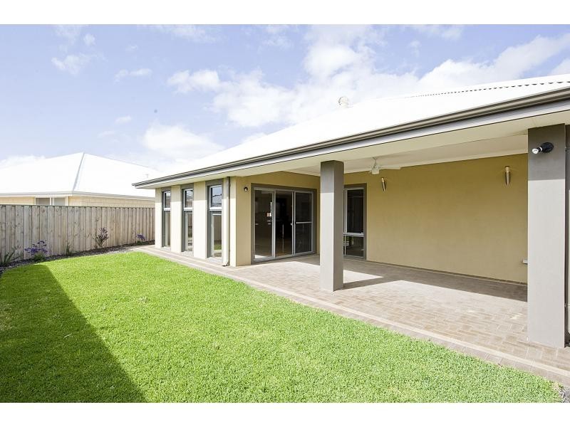 75 Beachside Parade, Yanchep WA 6035