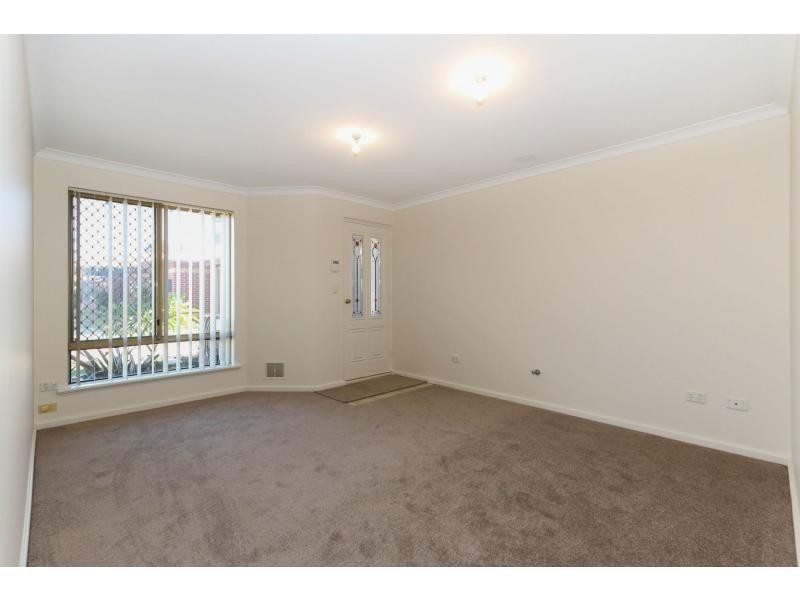 11/7 Chessell Drive, Duncraig WA 6023