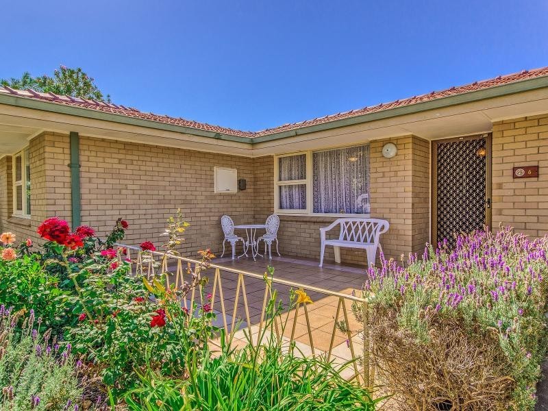 4 Jesmond Street, Safety Bay WA 6169