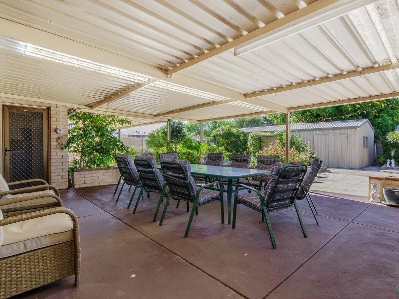 4 Jesmond Street, Safety Bay WA 6169