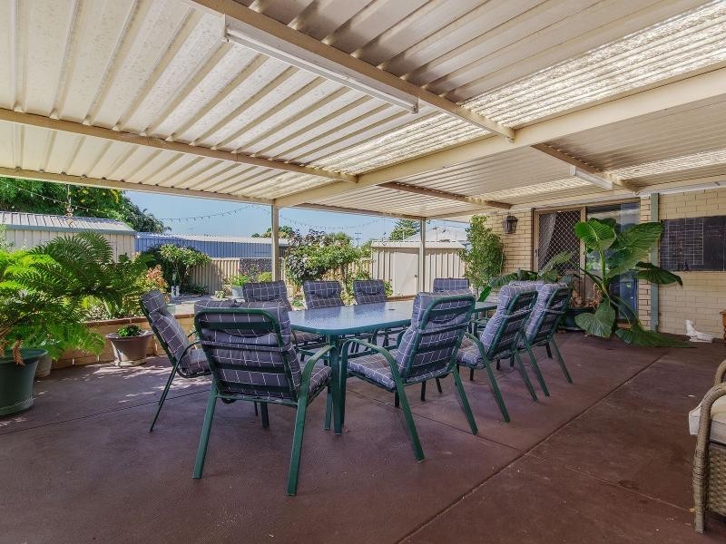 4 Jesmond Street, Safety Bay WA 6169