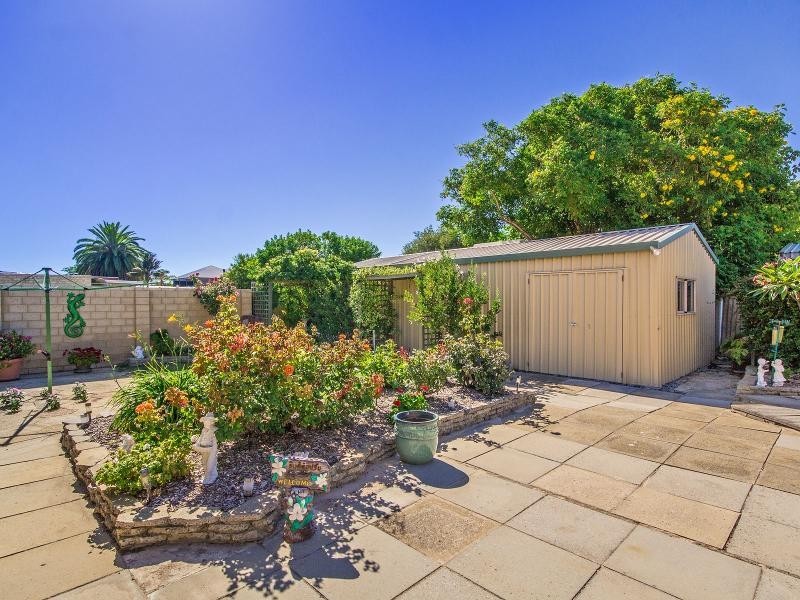 4 Jesmond Street, Safety Bay WA 6169