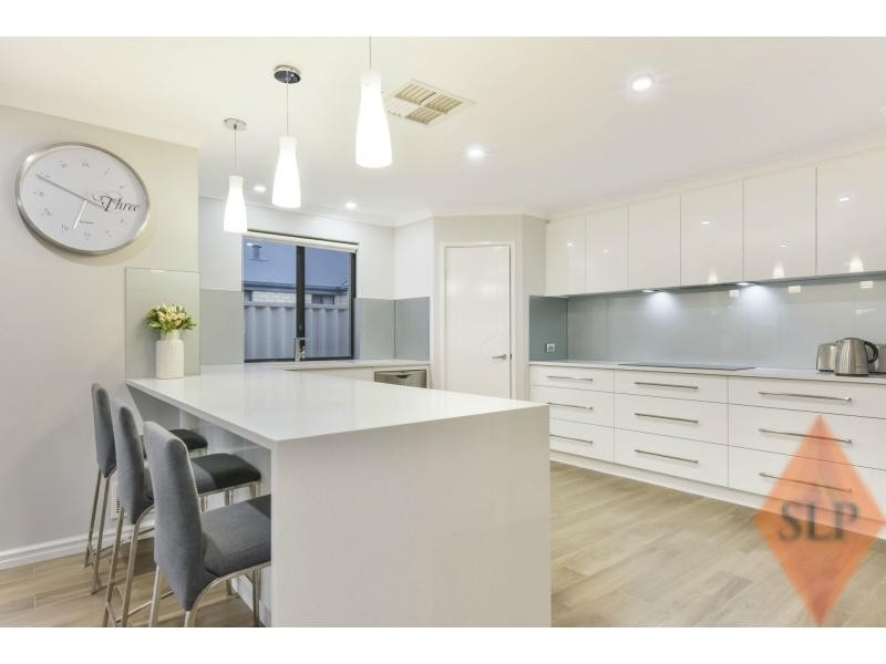 17 Cathedral Link, Aubin Grove WA 6164