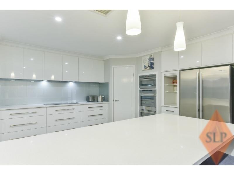 17 Cathedral Link, Aubin Grove WA 6164