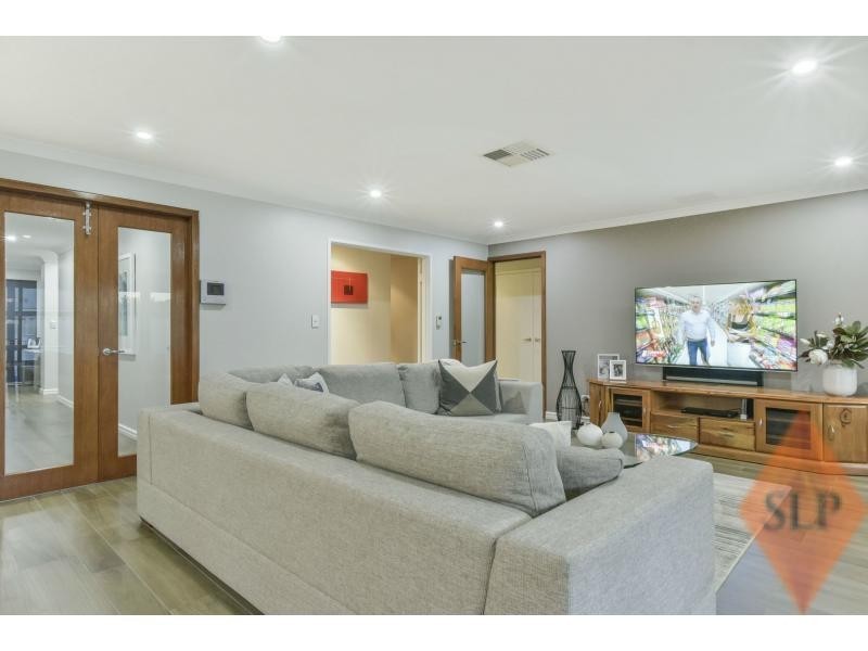 17 Cathedral Link, Aubin Grove WA 6164