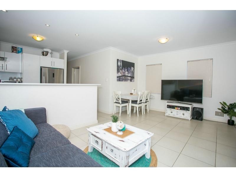 35c Robertsbridge Road, Nollamara WA 6061