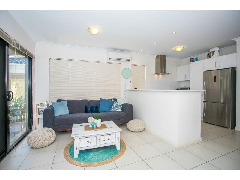 35c Robertsbridge Road, Nollamara WA 6061