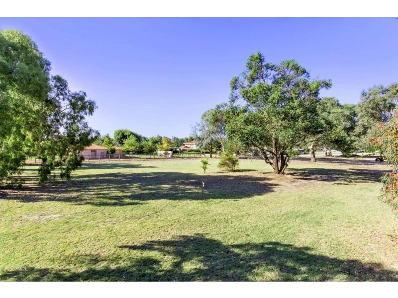 210 Gugeri Road, Herne Hill WA 6056