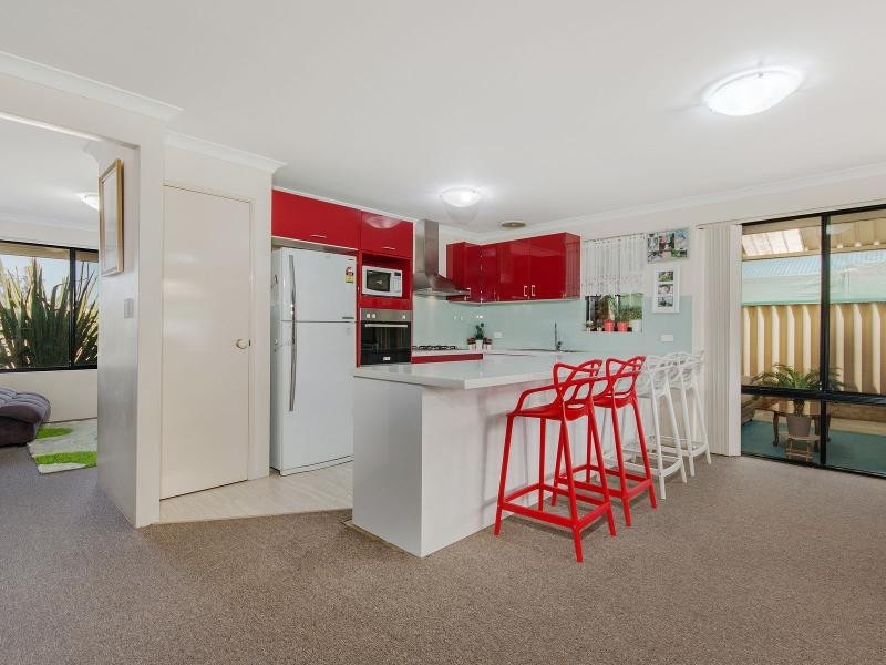 15 Carpentaria Drive, Port Kennedy WA 6172