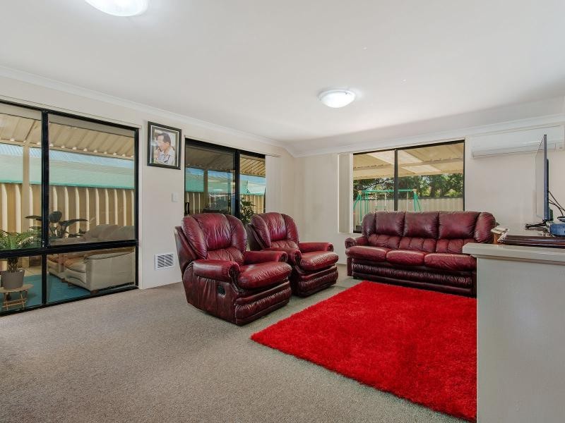 15 Carpentaria Drive, Port Kennedy WA 6172
