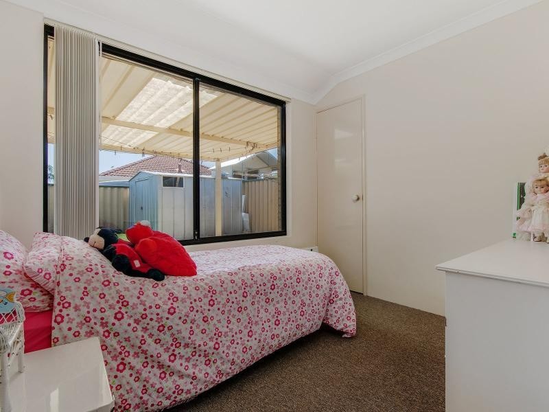 15 Carpentaria Drive, Port Kennedy WA 6172