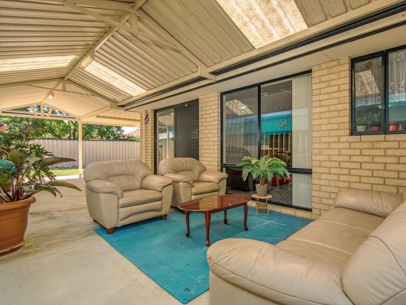 15 Carpentaria Drive, Port Kennedy WA 6172