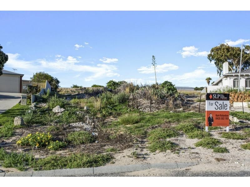 16 Galleon Place, Yanchep WA 6035