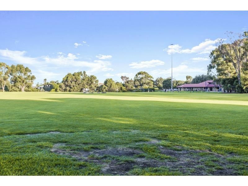 16 Galleon Place, Yanchep WA 6035